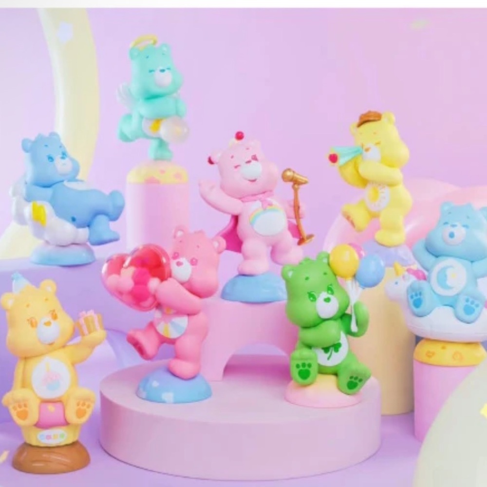FUNISM- Care Bears ‘Planet of Joy’ series- Hopeful Heart Bear (NIB) - Picture 3 of 5
